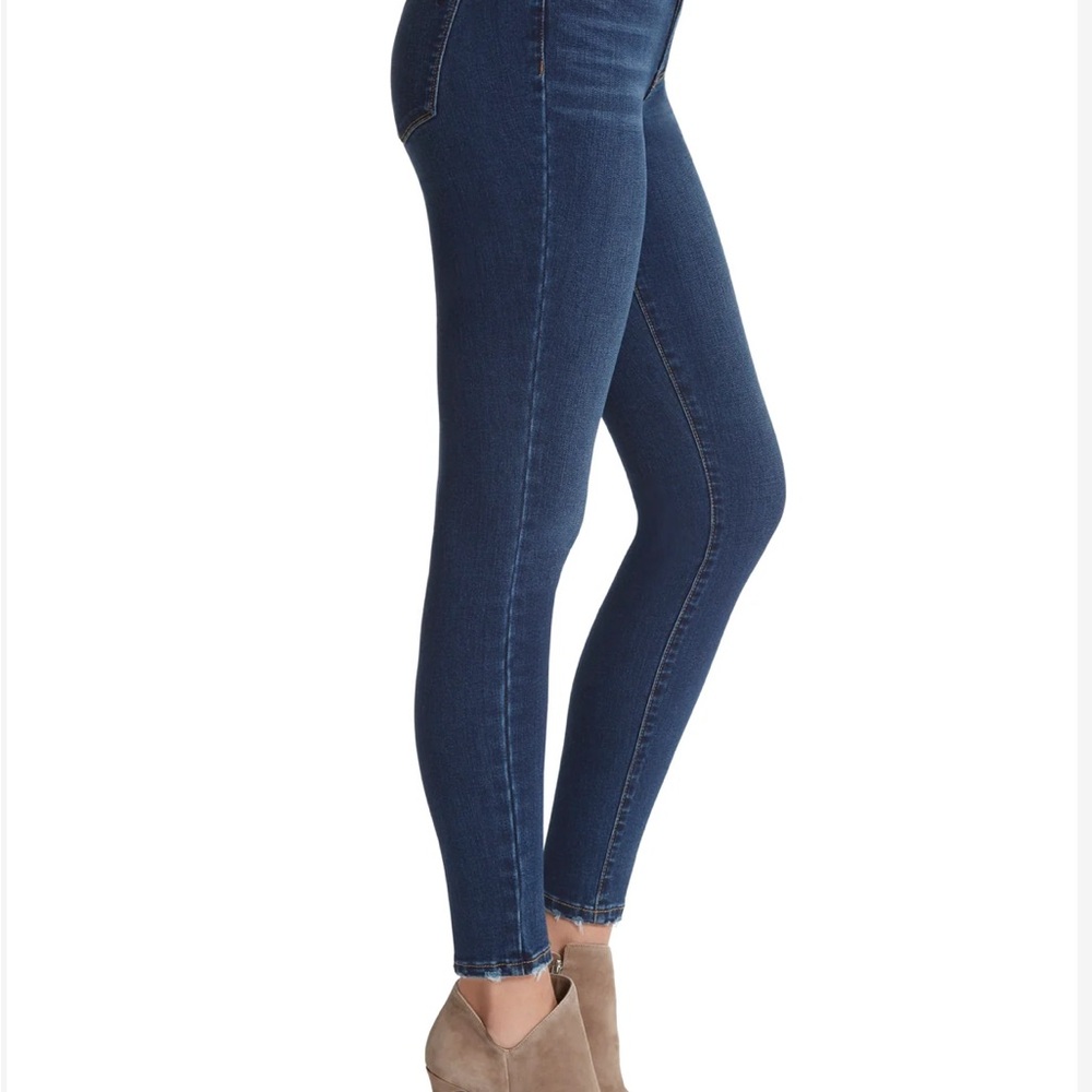 Women's Blue Jeans